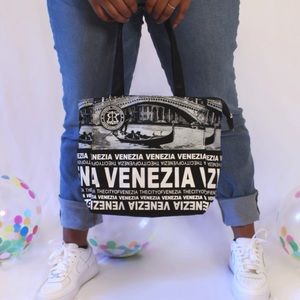 Black and White Italy Printed Shoulder Bag